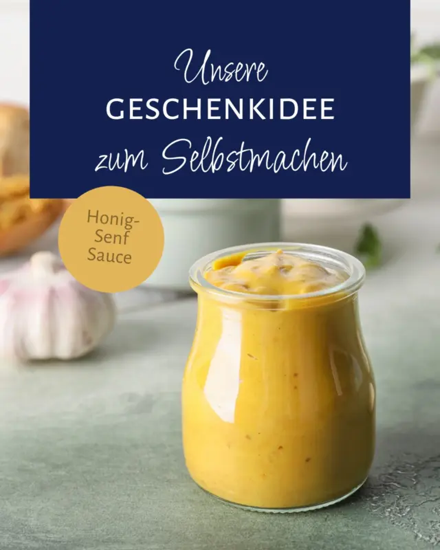 Du brauchst noch ein super Geschenk für den Vatertag? Honig-Senf Sauce: Ein Klassiker im Glas 🤩
Die süßlich-scharfe Sauce ist ein Traum zum Krone Fisch Räucherlachs! 🐟

Zutaten:
2 EL grober Senf
1 EL Honig
1 TL Zitronensaft
2 EL Joghurt oder Crème fraîche
Frischer oder getrockneter Dill

Zubereitung:
Alles glatt rühren, in ein Mini-Glas füllen.

Viel Erfolg beim Nachmachen! 😋

#kronefisch #selbstmachen #geschenkideen #honigsenfdressing #vatertag #räucherlachs #omega3 #klassiker #räucherfisch #proteinreich #proteinfood #protein #lachsliebe #fisch #lachs